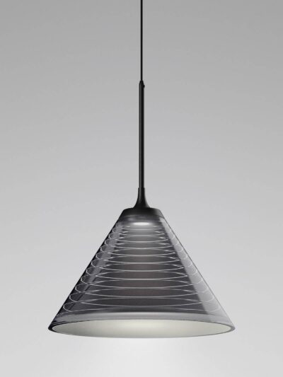 Auf diesem Bild zu sehen Pendellampe von Artemide in Schwarz transparent